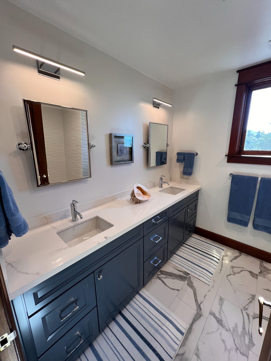 Double-vanity bathroom